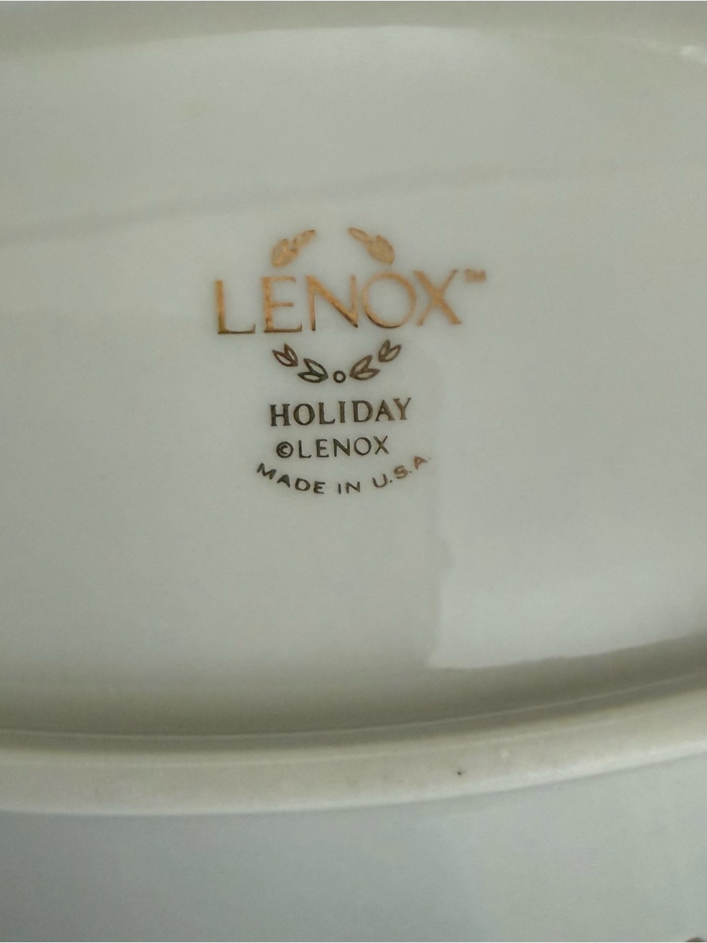 Vintage Lenox Holiday Porcelain Pierced Basket Bowl - Picture 5 of 5